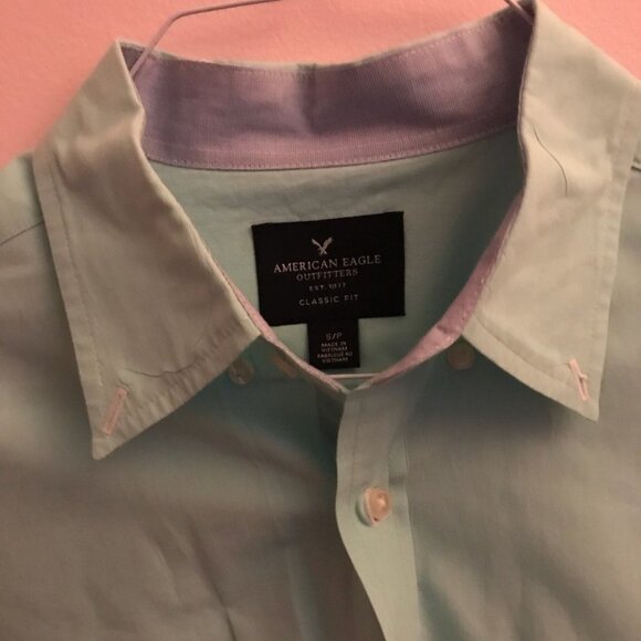 AE Classic Fit Button Down - Picture 3 of 3